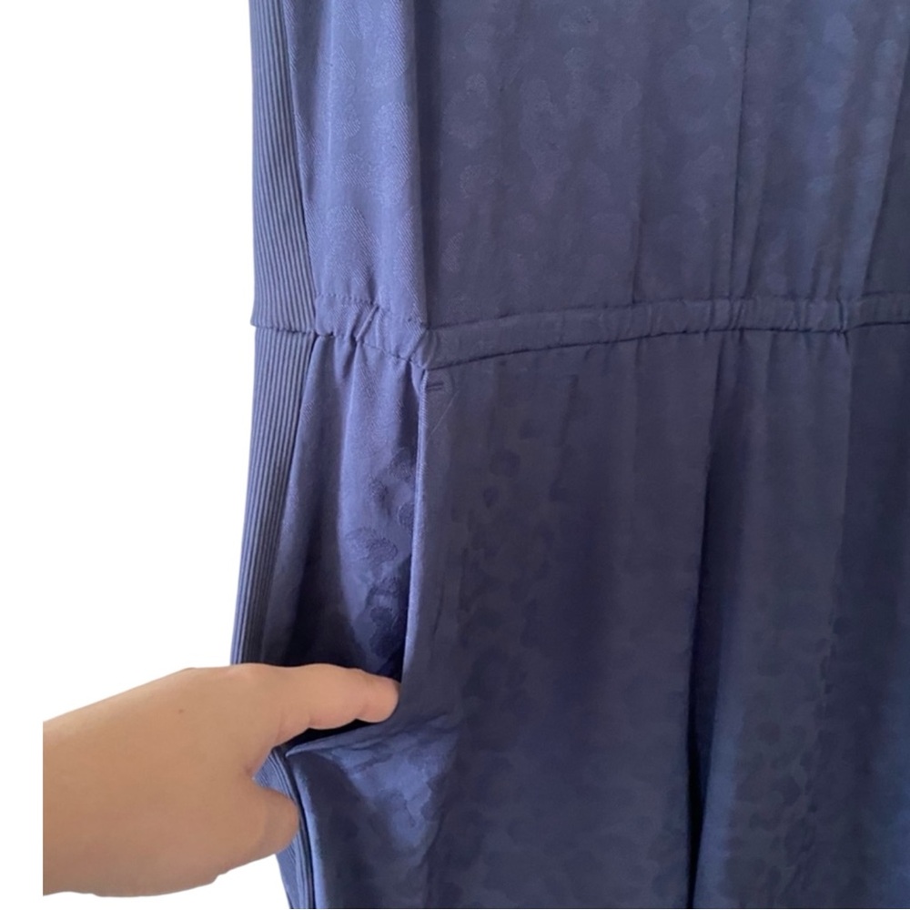 ATHLETA Brooklyn Animal Print Jacquard V neck Jumpsuit Slate Blue Size 12 -- WOW - Picture 5 of 11
